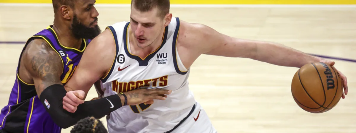 法国前锋姆 法国前锋姆